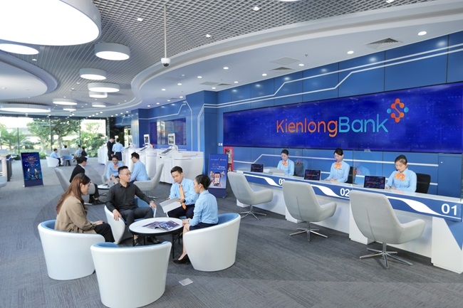 KienlongBank lọt Top 10 nơi làm việc tốt nhất Việt Nam ngành ngân hàng 1