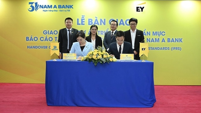 Nam A Bank có gì để là ngân hàng duy nhất được HOSE chấp thuận niêm yết trong năm 2023? 1