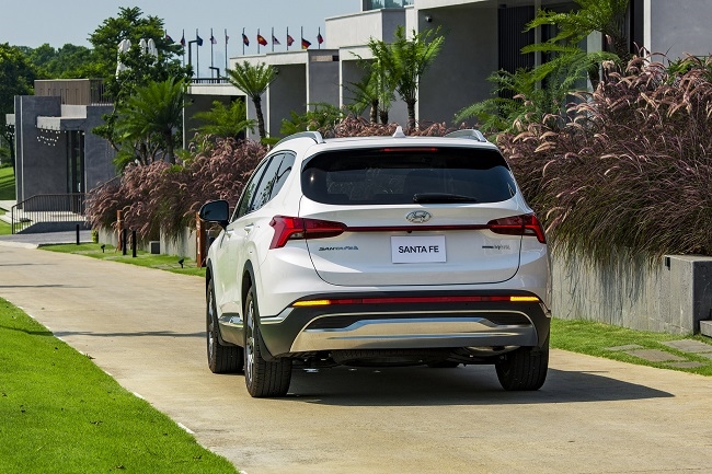 Hyundai Santa Fe Hybrid chính thức ra mắt tại Việt Nam 2