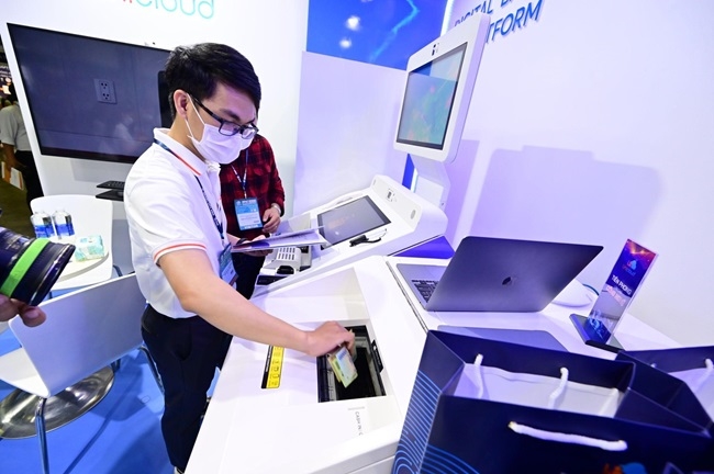 Dấu ấn của Unicloud Group tại triển lãm Smart City Asia 2022 2