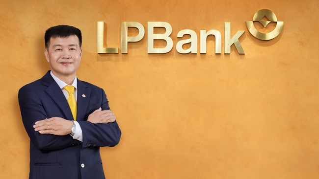 Hai phó tổng giám đốc LPBank xin từ nhiệm 1