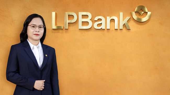 Hai phó tổng giám đốc LPBank xin từ nhiệm