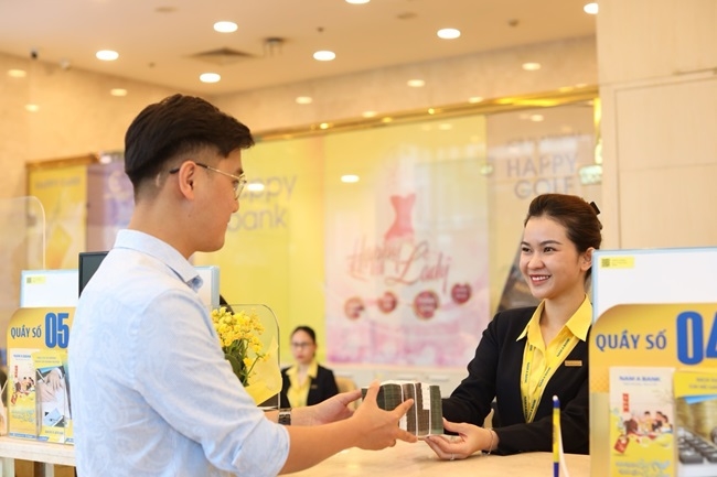 Nam A Bank sắp hoàn thành kế hoạch năm ở nhiều chỉ tiêu 4