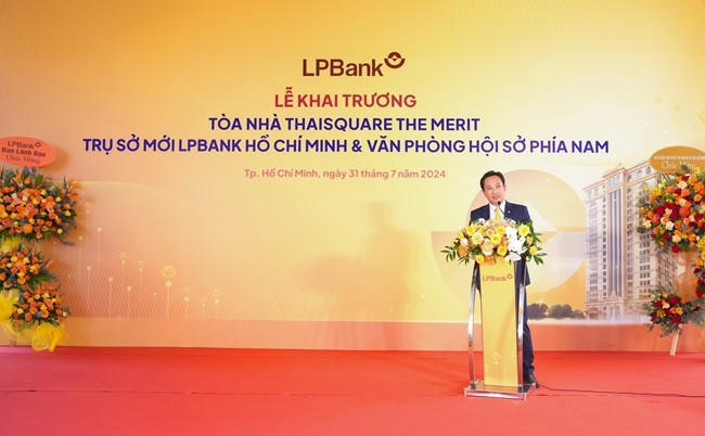 LPBank khai trương trụ sở mới tại TP.HCM  1