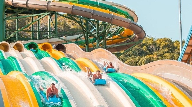 Công viên nước Aquatopia Water Park thuộc Sun World Phu Quoc từng được mệnh danh “Công viên nước hàng đầu châu Á”