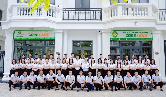 Core Land luôn tâm niệm việc xây dựng và vận hành hệ thống quản trị dựa trên 5 giá trị cốt lõi: Hiệu quả, Chuyên nghiệp, Chính trực, Bền vững và Cộng đồng.