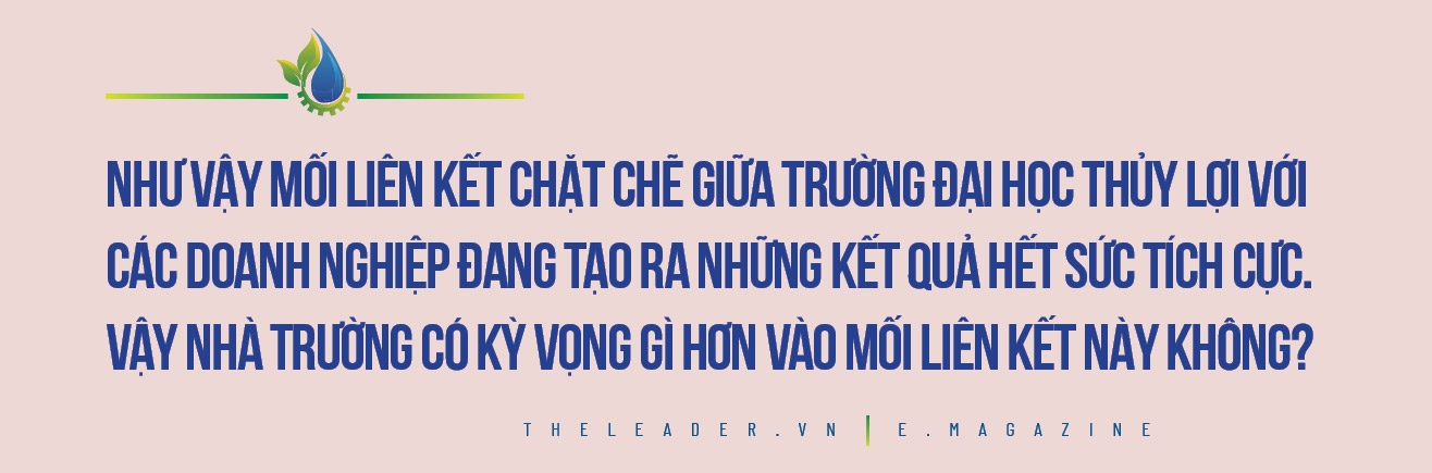 Giảng đường đặc biệt và cách giải bài toán đầu ra của Đại học Thủy Lợi 12