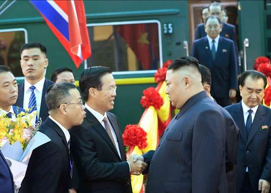 Những hình ảnh đầu tiên của Chủ tịch Triều Tiên Kim Jong-un tại Việt Nam 6