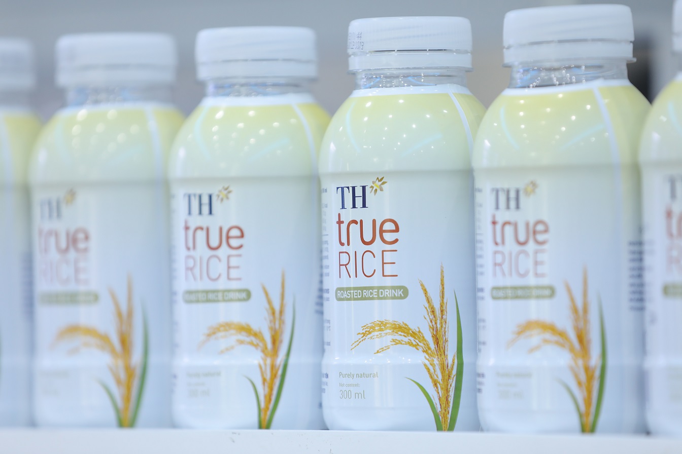 TH ra mắt nước gạo rang TH True Rice