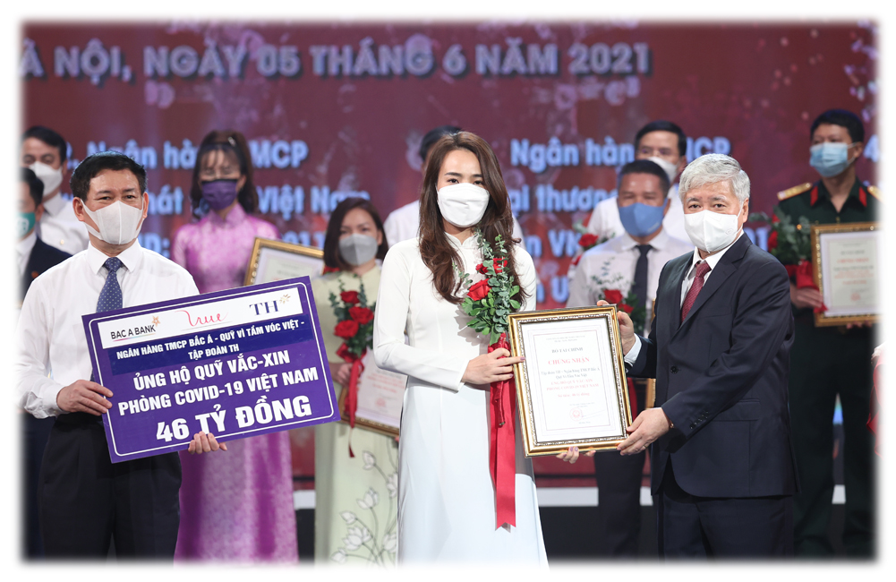 Doanh nghiệp trong đại dịch: Vừa nỗ lực vì mục tiêu kép, vừa ghé vai ‘gánh lấy muôn vàn yêu thương’ 13