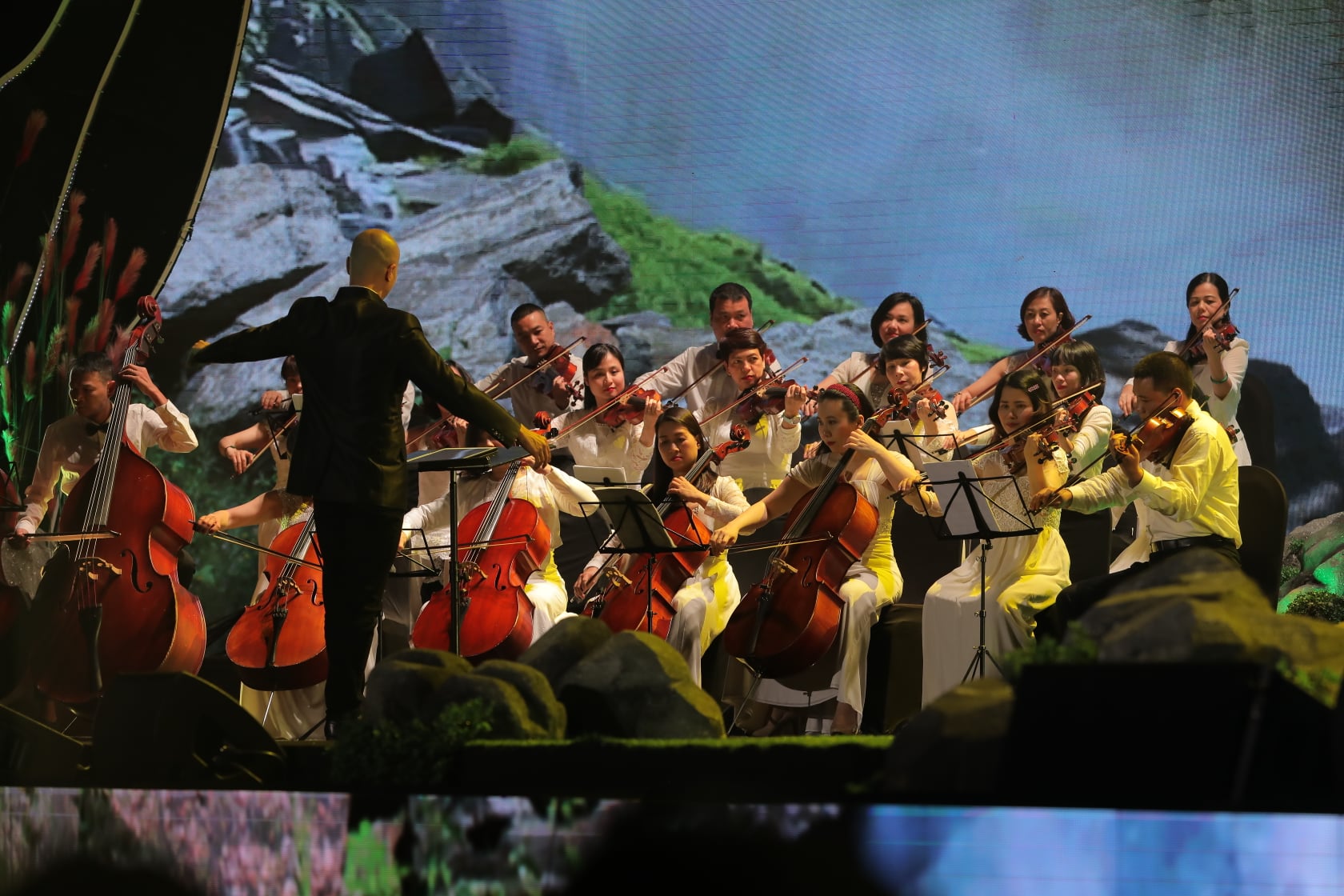 VTV true Concert 2021: Khúc hoan ca vĩnh cửu của Nước và Mẹ Thiên nhiên 1 VTV true Concert 2021: Khúc hoan ca vĩnh cửu của Nước và Mẹ Thiên nhiên 1