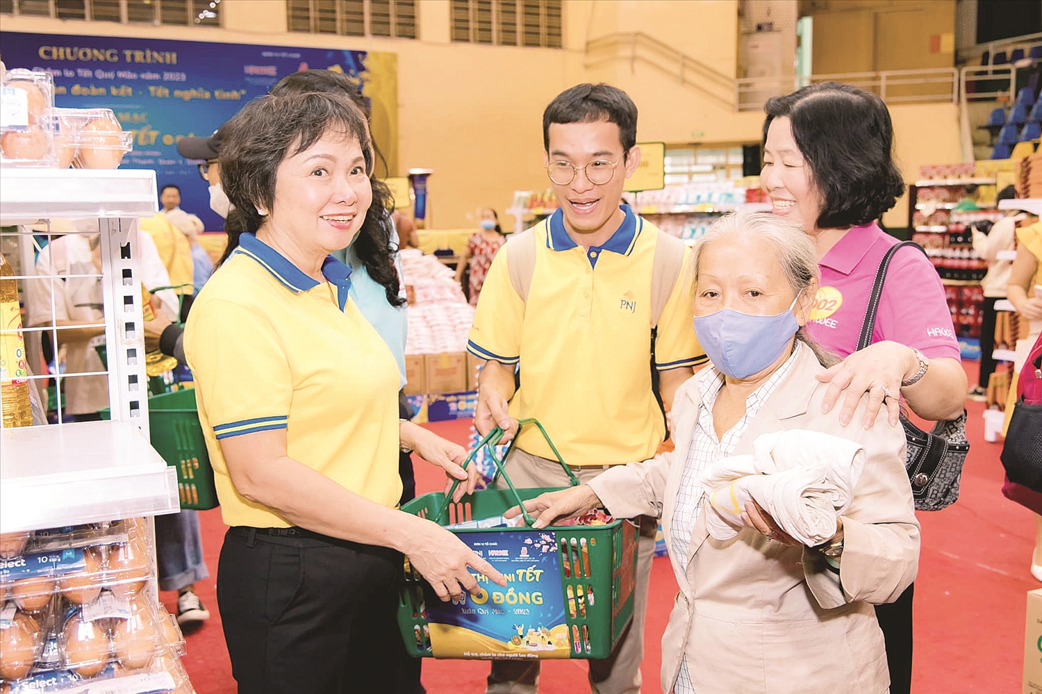 Chuyện ‘con gà quả trứng’ với doanh nghiệp niêm yết