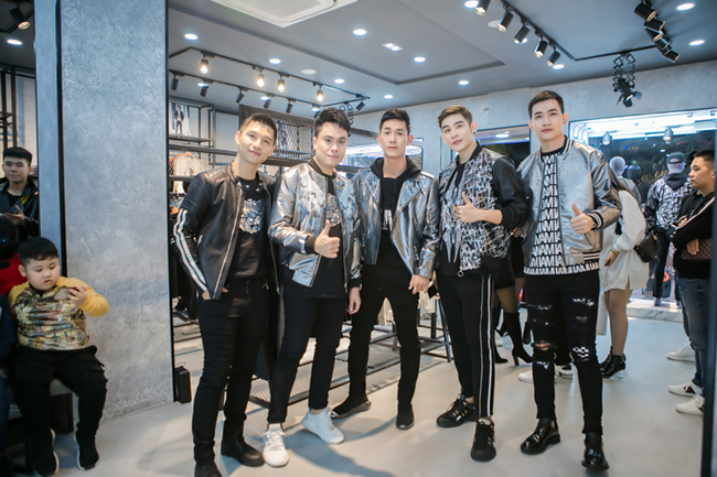 Nhà thiết kế Chung Thanh Phong: Lợi thế cạnh tranh của Meuw Menswear chính là size số được hiệu chỉnh phù hợp với người Việt 1