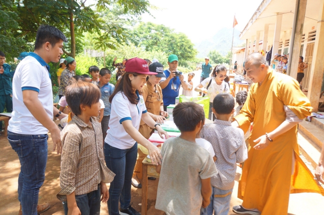 Tấm lòng Phú Long hướng về vùng lũ Hà Giang 1