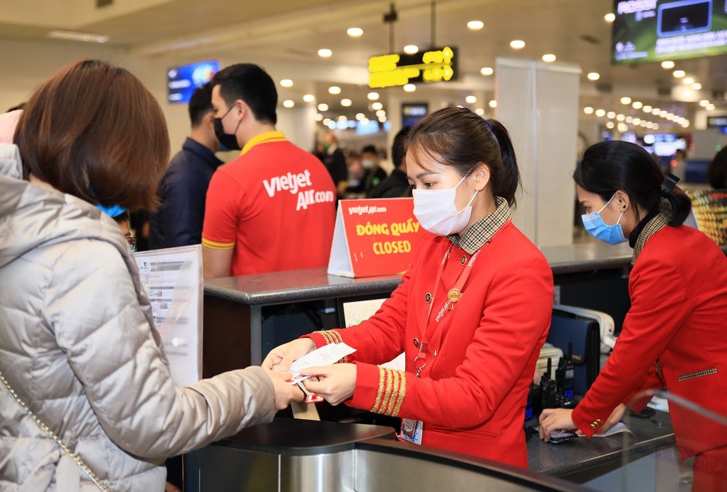 Mở lại 7 đường bay từ 10/10: Vietjet sẵn sàng đón khách trên các chuyến bay xanh, an toàn dịch