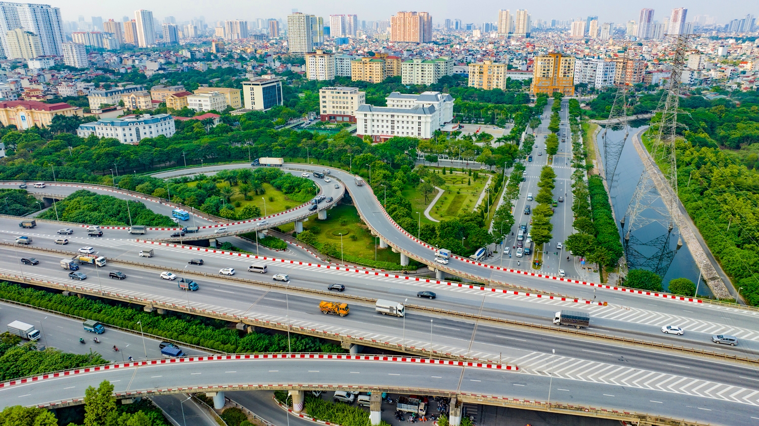 TS. Lê Xuân Nghĩa: Nguy cơ 'vỡ bong bóng' chung cư Hà Nội