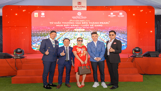 Tứ giác Thương mại Bến Thành Pearl “bùng nổ” ngay lần đầu ra mắt