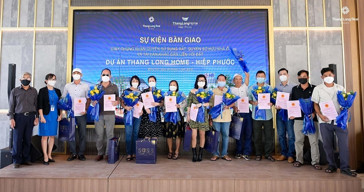 Thang Long Real Group bàn giao sổ nhiều dự án trước thềm năm mới