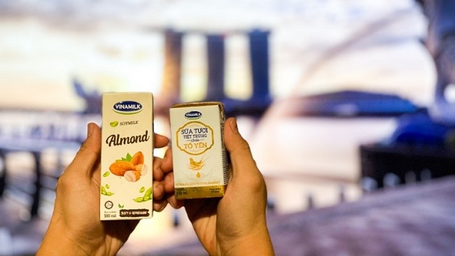 Vinamilk tấn công thị trường Singapore với dòng sản phẩm cao cấp