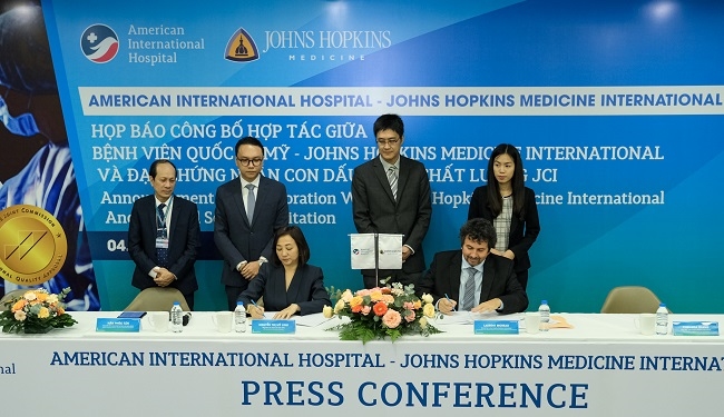 Bệnh viện Quốc tế Mỹ ký hợp tác chiến lược với Johns Hopkins Medicine International