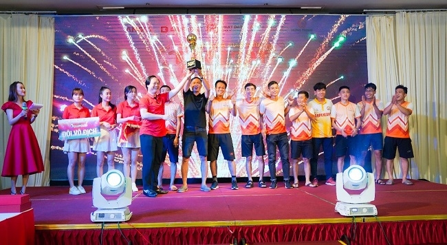 Phát Đạt tổ chức giải bóng đá giao hữu thường niên 1