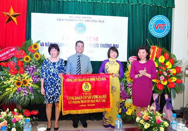 Viện Nghiên cứu Thương mại (Vietnam Institute of Trade Research - VIT) là gì? - Ảnh 1. Viện Nghiên cứu Thương mại (Vietnam Institute of Trade Research - VIT) là gì? - Ảnh 1.