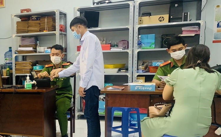Căn cước công dân đã được cấp trước ngày luật có hiệu lực thi hành sẽ có giá trị sử dụng đến hết thời hạn được in trên thẻ. Người dân khi có nhu cầu được cấp đổi sang căn cước.