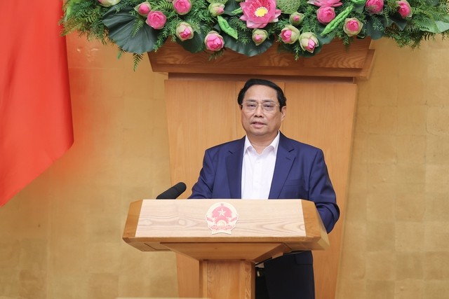Thủ tướng yêu cầu đẩy mạnh tăng trưởng kinh tế trên tất cả các lĩnh vực, trong đó tiếp tục làm mới các động lực tăng trưởng truyền thống (đầu tư, tiêu dùng, xuất khẩu) và bổ sung, thúc đẩy các động lực tăng trưởng mới - Ảnh: VGP