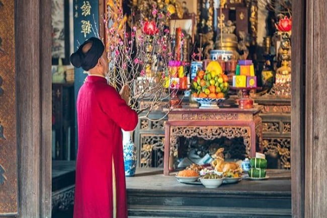 Cúng tất niên, cúng ngày 30 tết và cúng giao thừa là những dịp lễ quan trọng cuối năm