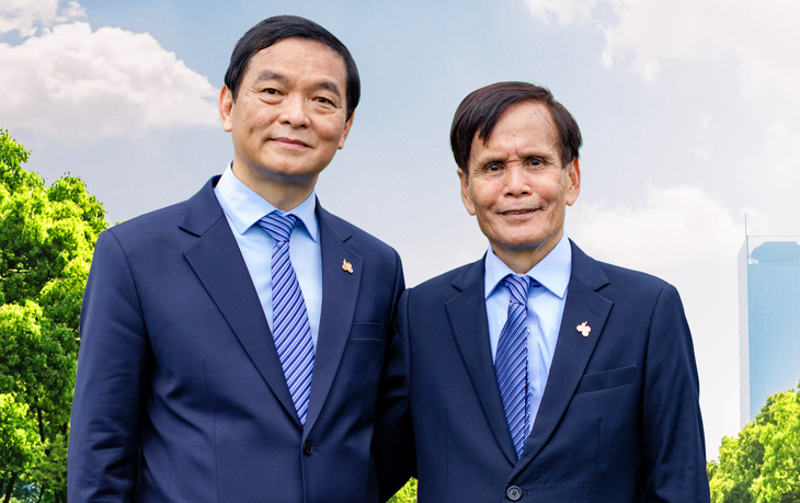 Ông Lê Viết Hải và ông Nguyễn Công Phú. Ảnh: HBC