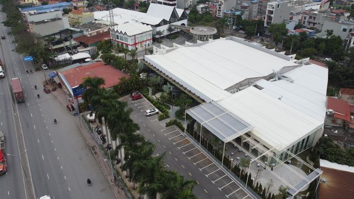 Trung tâm tiệc cưới W. Jardin lớn nhất nhì Hải Phòng tọa lạc trên đất sản xuất. Ảnh: Đại đoàn kết