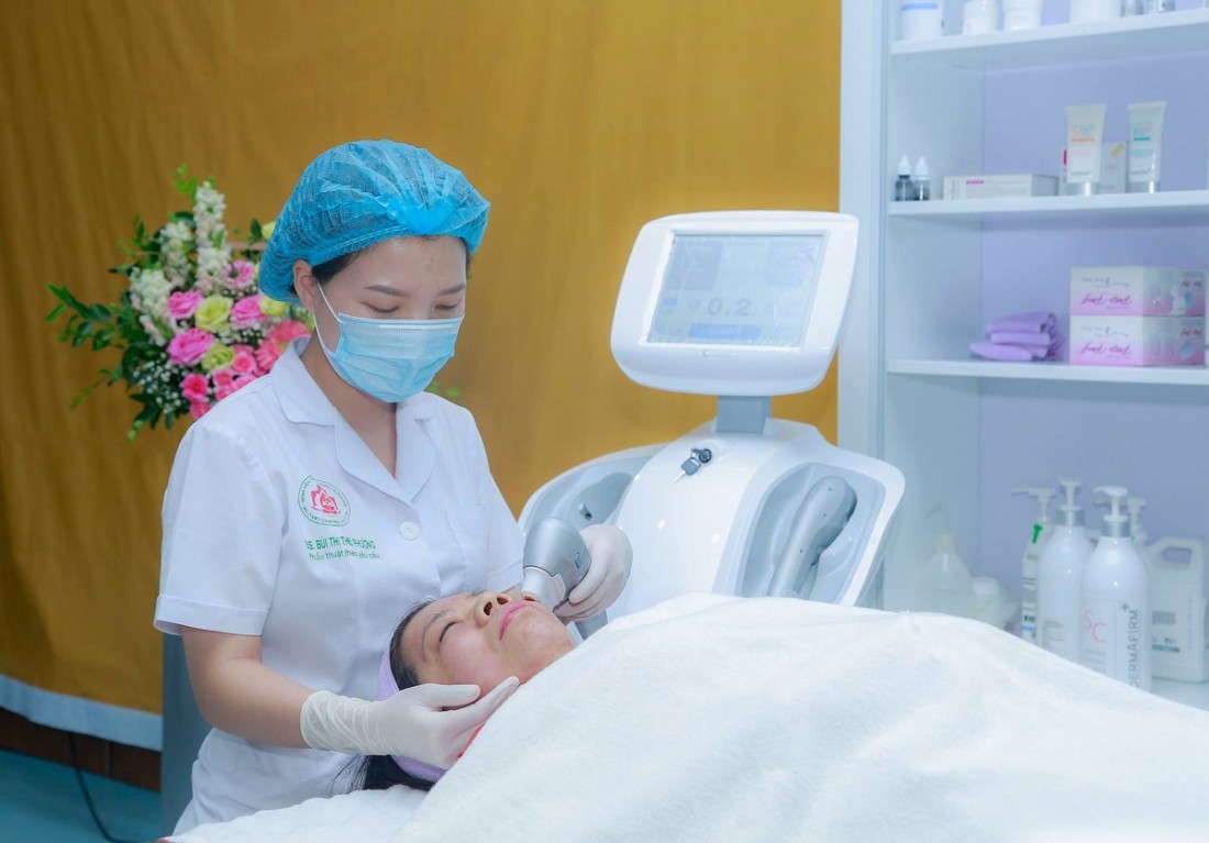 Làm đẹp bằng công nghệ laser tại Bệnh viện 108.