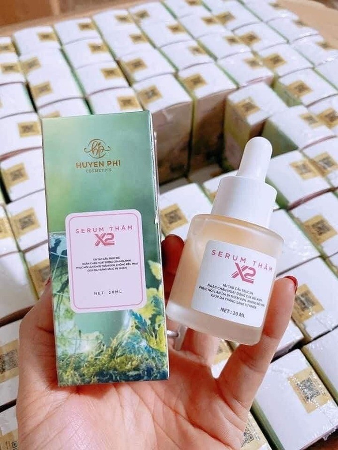 Serum thâm X2 - Nhãn hàng Huyền Phi Cosmetics của Công ty TNHH mỹ phẩm Huyền Phi chứa chất cấm.