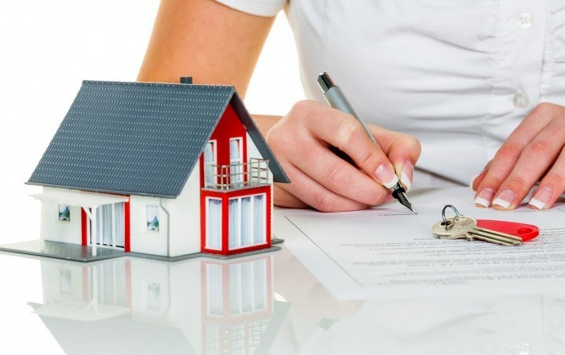 Hợp đồng mua bán nhà đất phải công chứng hay chứng thực?