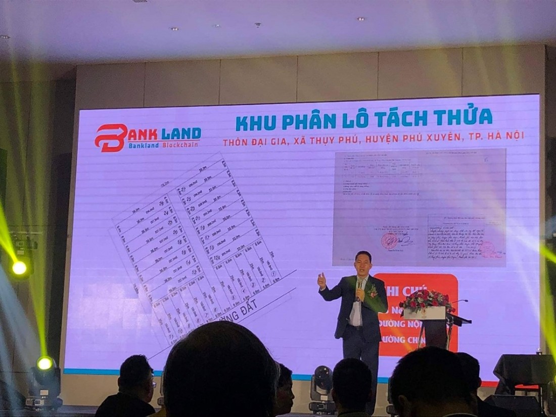Một sự kiện công bố khu phân lô tách thửa tại huyện Phú Xuyên. Ảnh: Đại Đoàn Kết