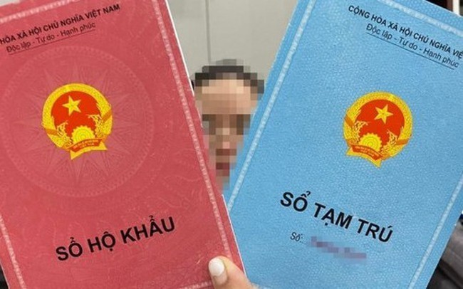 Sổ hộ khẩu từng đóng vai trò quan trọng trong các giao dịch về đất đai. Ảnh minh họa