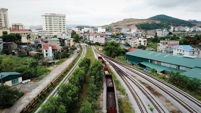 Gần 3.000 hộ dân nằm trong vùng dự án bị ảnh hưởng kéo dài gần 20 năm chưa được giải quyết. Ảnh: Tiền Phong