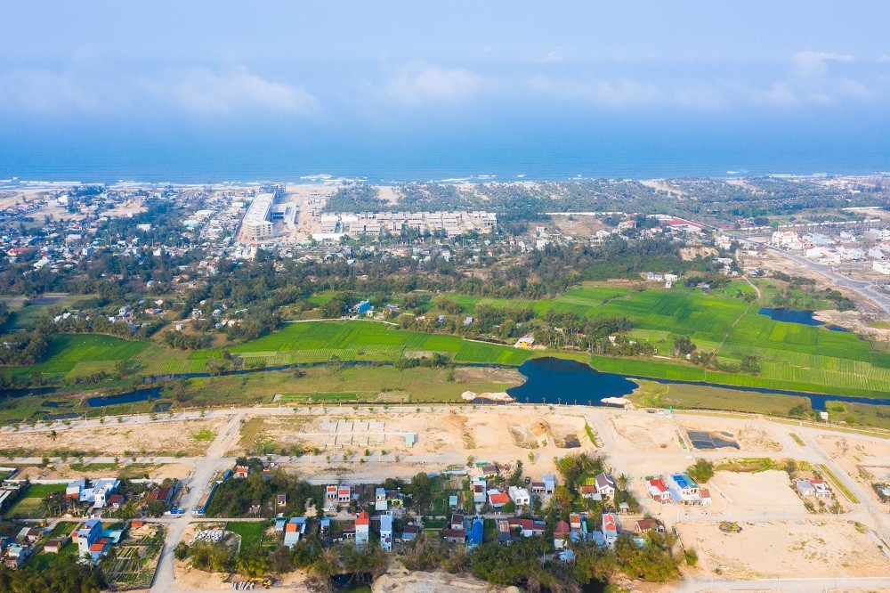 Nhiều dự án tại Khu đô thị mới Điện Nam - Điện Ngọc tỉnh Quảng Nam vẫn chưa hoàn thành. Báo Đầu tư