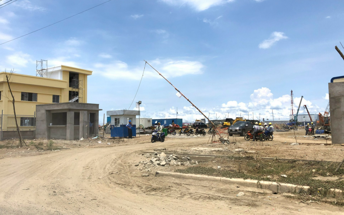 Một công trình xây không xin phép của Công ty CP sản xuất container Hòa Phát. Báo Thanh niên
