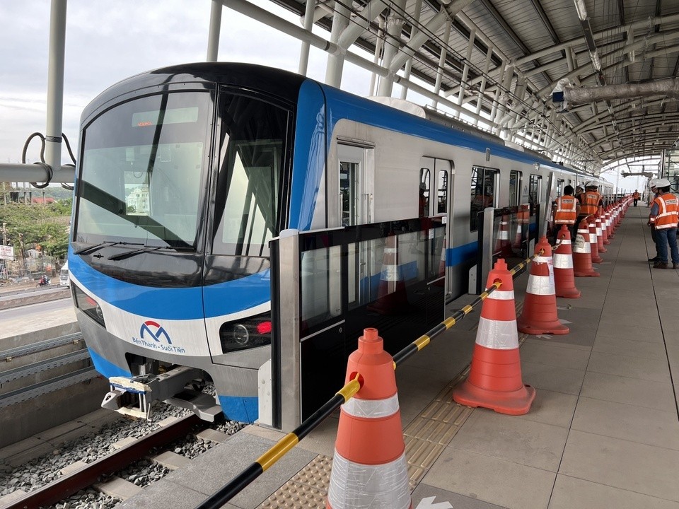 Tàu metro số 1 thử nghiệm hồi cuối năm 2022. Ảnh: MAUR.