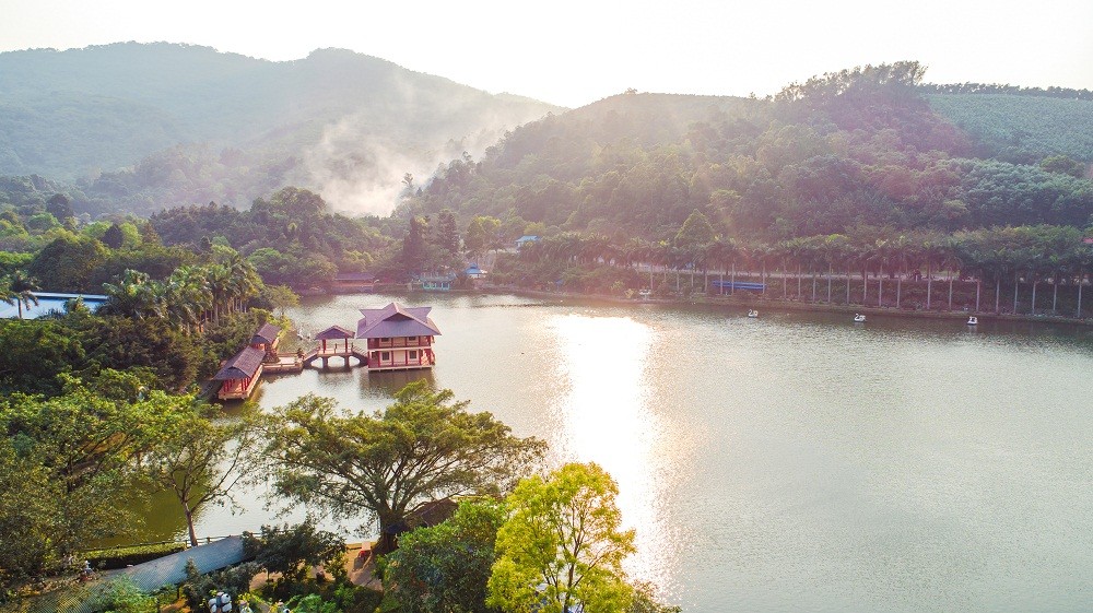 khu du lịch sinh thái Ao Vua
