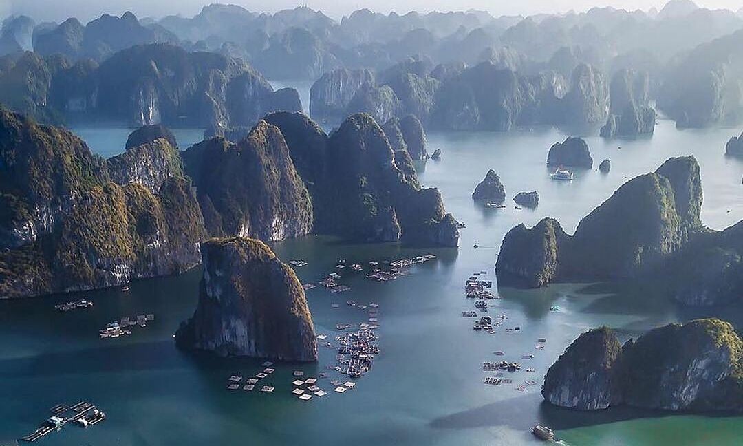  Vịnh Hạ Long. Ảnh: @ali_olfat/Instagram