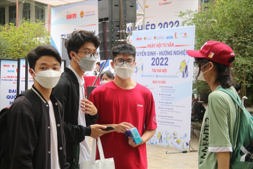 Bản tin COVID-19 ngày 16/5: