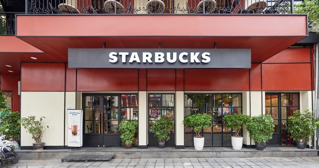 Một cửa hàng Starbucks ở phố Bà Triệu, TP Hà Nội. 