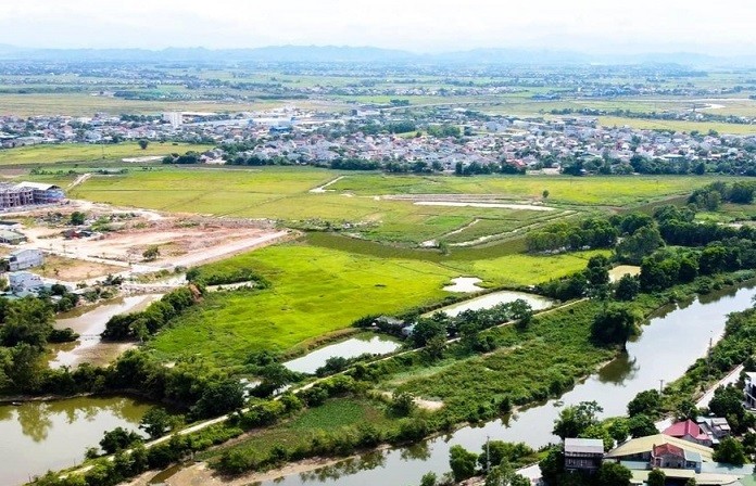 Khu đất dự án Khu đô thị Dầu khí Nghệ An, do Công ty Cổ phần Đầu tư và Thương mại dầu khí Nghệ An (PVIT) làm chủ đầu tư với tổng mức đầu tư 1.200 tỷ đồng, quy mô gần 15ha đã đầu tư 10 năm nhưng không triển khai. Ảnh: Báo Đầu tư