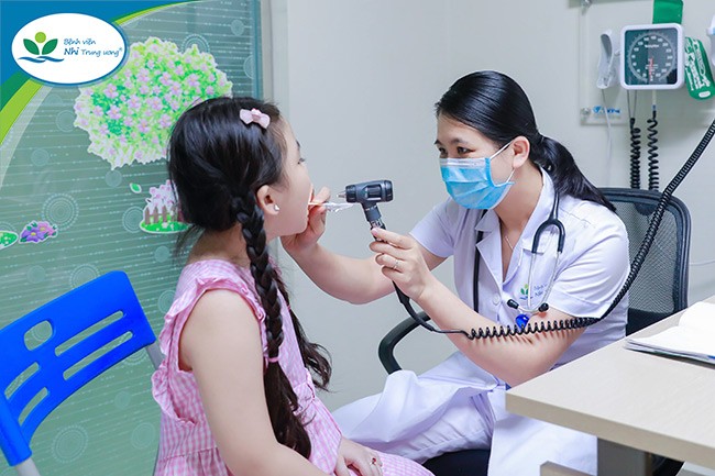 Tùy thuộc vào tình trạng của trẻ khi thăm khám các bác sĩ sẽ cho làm các xét nghiệm cần thiết,