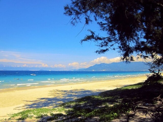 Biển Bình Đại, tỉnh Bến Tre. 