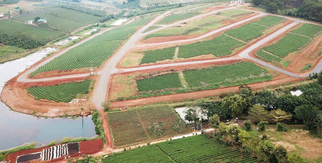 Các địa phương vào cuộc kiểm tra, ngăn chặn, xử lý triệt để tình trạng và xử lý nghiêm các trường hợp san ủi đồi núi, lấp hồ ao, bờ sông, bờ suối... để phân lô, bán nền.