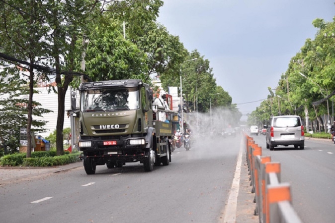 TP HCM: Phun khử khuẩn toàn thành phố từ hôm nay (23/7)