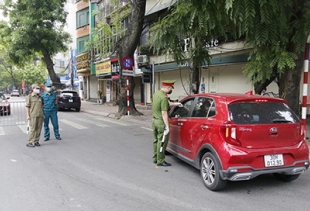 Hà Nội xử phạt trên 32.000 vụ vi phạm quy định phòng, chống dịch